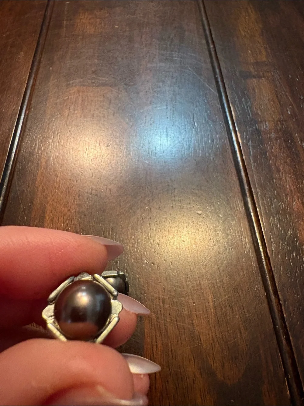 Black Pearl-Style Stud Earrings